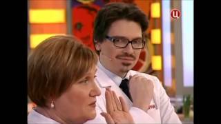 Синехии (сращение) малых половых губ у девочек.