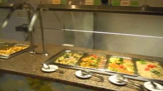 Hauptrestaurant Begrüßung durch Kellner
