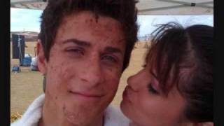 Selena Gomez y David Henrie son novios?