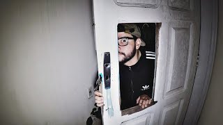 TENHO MEDO DE ENTRAR EM LUGARES ABANDONADOS A NOITE ?