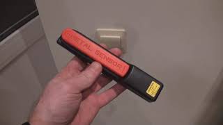 Простой детектор скрытой проводки. Детектор металла и электропроводки ADA Wall Scanner 50