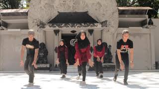 Flashmob Purwabrata PKKMB UNS 2019