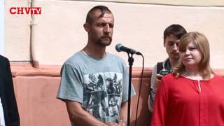 Козак Михайло Гаврилюк у Чернівцях -- чиновникам у яких склероз, ми нагадаємо, хто є справжня влада