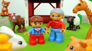 Играем в Лего. Lego duplo - на ферме у дедушки