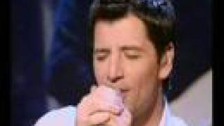 sakis rouvas mia zwh mazi