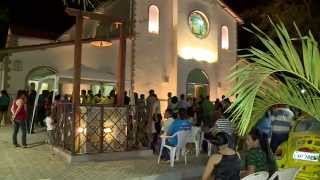 Fiéis lotam Igreja de São José Operário após reforma