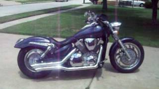 Honda VTX 1300C With BuBs & Big City Thunder Monster Baffles