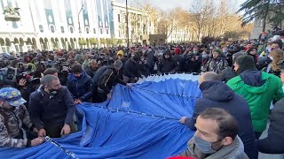 ოპოზიციამ ნიკა მელიას დაკავების შემდეგ მიტინგი გამართა - ვიდეო