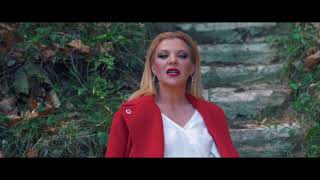 Εβίτα Σαρηγιάννη - Μέρα Νύχτα | Official Video Clip
