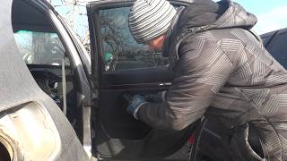 Разборка BMW 5-Series Е-39 Карта задней двери . Как снять карту  задней правой двери ?
