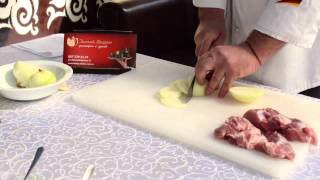 Как замариновать и приготовить шашлык