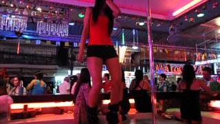 Pattaya Frog Bar. Ozzy-väiski-Raik