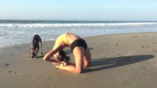 Full Camel Pose Demo - Mika Yoga Wear - Lynn Top + Meeko Short