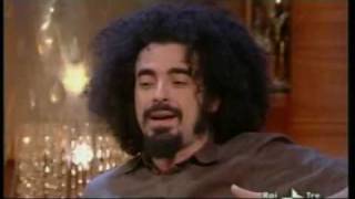 Caparezza racconta la sua musica e la sua vita a Parla con Me