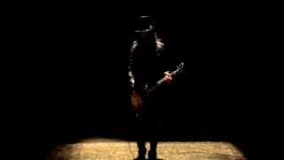 Слэш тестирует свой Гибсон Лес Пол / Slash Testing His Gibson Les Paul Signature Model