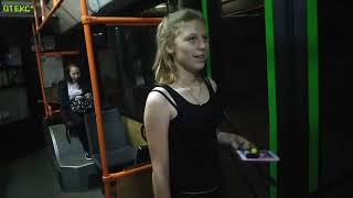 1. Курит в автобусе / Могилев / С сигаретой в общественном транспорте.