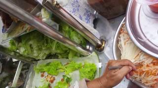 Cô bán Bò Bía có khả năng cuốn cùng lúc 12 cái , tốc độ đến chóng mặt | Street food vietnam   |