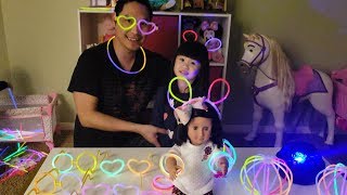 Unomor Glow Light Sticks Party w/t Kaylee's Toys Review!
