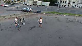 Тест функции слежения у квадрокоптера Phantom 4