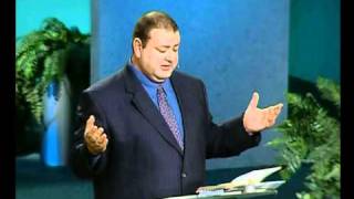 В начале 02  Александр Болотников