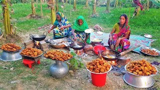 Yummy Cabbage Pakora Cooking | Cabbage Chop - Badhakopi Bora Recipe Prepared For Village Kids