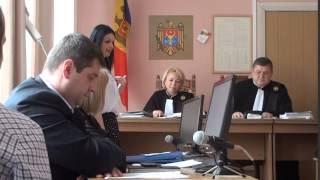 Curaj.TV // Jurnalist amendat de judecători pentru că filma în instanță