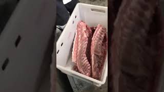 Механическая обвалка свинины