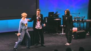Кейт Берри демонстрирует магию мысли ( Keith Barry)