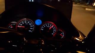 Honda forza 300 vs kawasaki j300 gazlamalarından bir kare