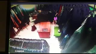 Воровка,украла на беркате сумку