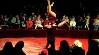 Performance in the circus! Romantic dance! (Выступление в цирке)