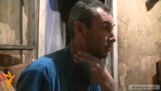 7-երեխա` փոքրիկ երկաթե վագոն-տնակում