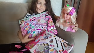 Мои наборы косметики  ЛОЛ Играюсь косметикой для девочек и делаю макияж Я модель