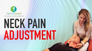 Chicago Chiropractor | Skilled Female Chiropractor Treats Dr. Smith For Upper Back & Neck Pain