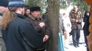 Возложение венков к мемориалу воинам-сибирякам