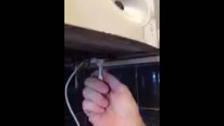 How to top up the pressure on a Worcester Bosch Greenstar 24i - www.1stgas.com