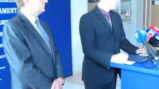 15min.lt - pareigūnai pranešė apie MMM-2011 finansinės piramidės Lietuvoje sugriovimą