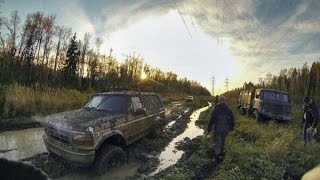 Mudding jeep grand cherokee, dodge durango, ford bronco, gaz 66 off road