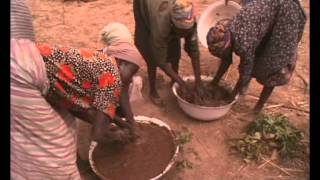 Construcción de casa de barro en Comunidad - África
