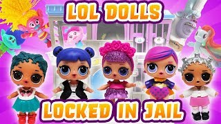 LOL Surprise Dolls in Bergen Chef Jail! Trolls, My Little Pony & Moana Help Sugar Queen & Others!