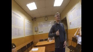 Беспредельщики и гопники в ОВД "Тверской". Крутят руки и матерятся. Разбитая бутылка пива.