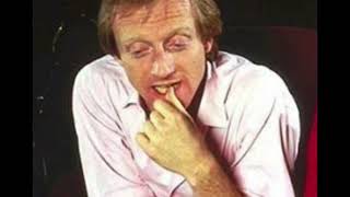 Mike Chapman - Moonlight In Baskerville (Sweet Demo)
