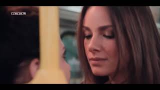 Anni e Jasmin - Surrender
