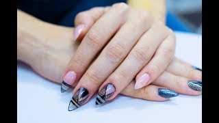 Descubre nuestros cursos de uñas artificiales