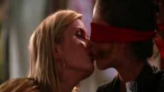 Kristin Kreuk Lesbian kiss