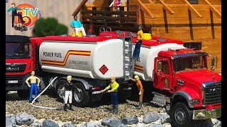 BRUDER Truck - UNBOXING NEW MAN TGS and MACK tank truck