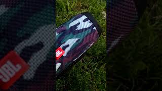 Как выглядит и звучит колонка JBL Charge 3 (копия)