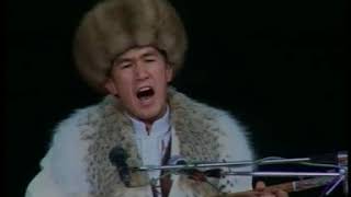 Чупа чуп \\  Аалы Туткучев менен  Күмүшайдын айтышы