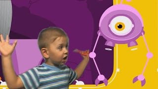 Шарик бежит от инопланетян. Рома ему помогает. Игра мультик для малышей