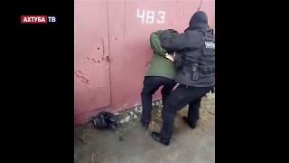 СПЕЦНАЗ ГРОМ ЗАДЕРЖИВАЕТ ЗАКЛАДЧИКОВ